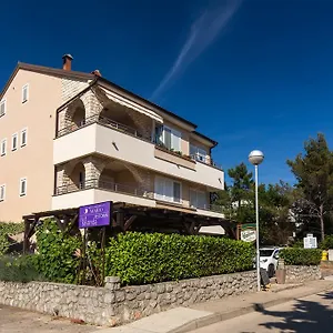 krevet i doručak Mario, Krk Town